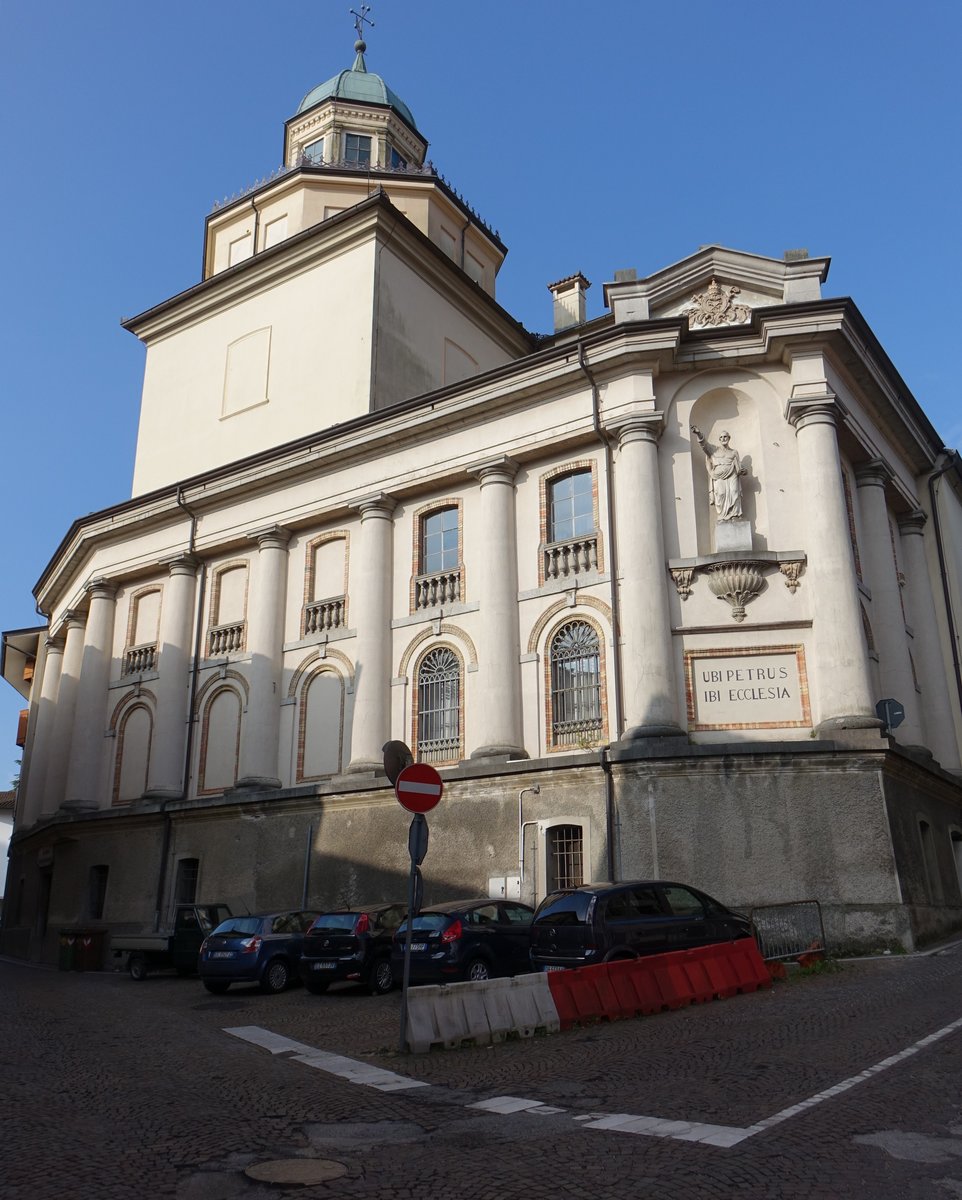 Tarcento, Pfarrkirche San Pietro, erbaut im 15. Jahrhundert (06.05.2017)