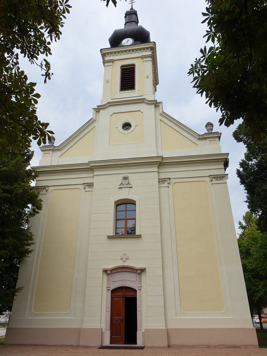 Tarjan, kath. Pfarrkirche, erbaut von 1779 bis 1783 nach Plnen von Jakob Fellner (25.08.2018)