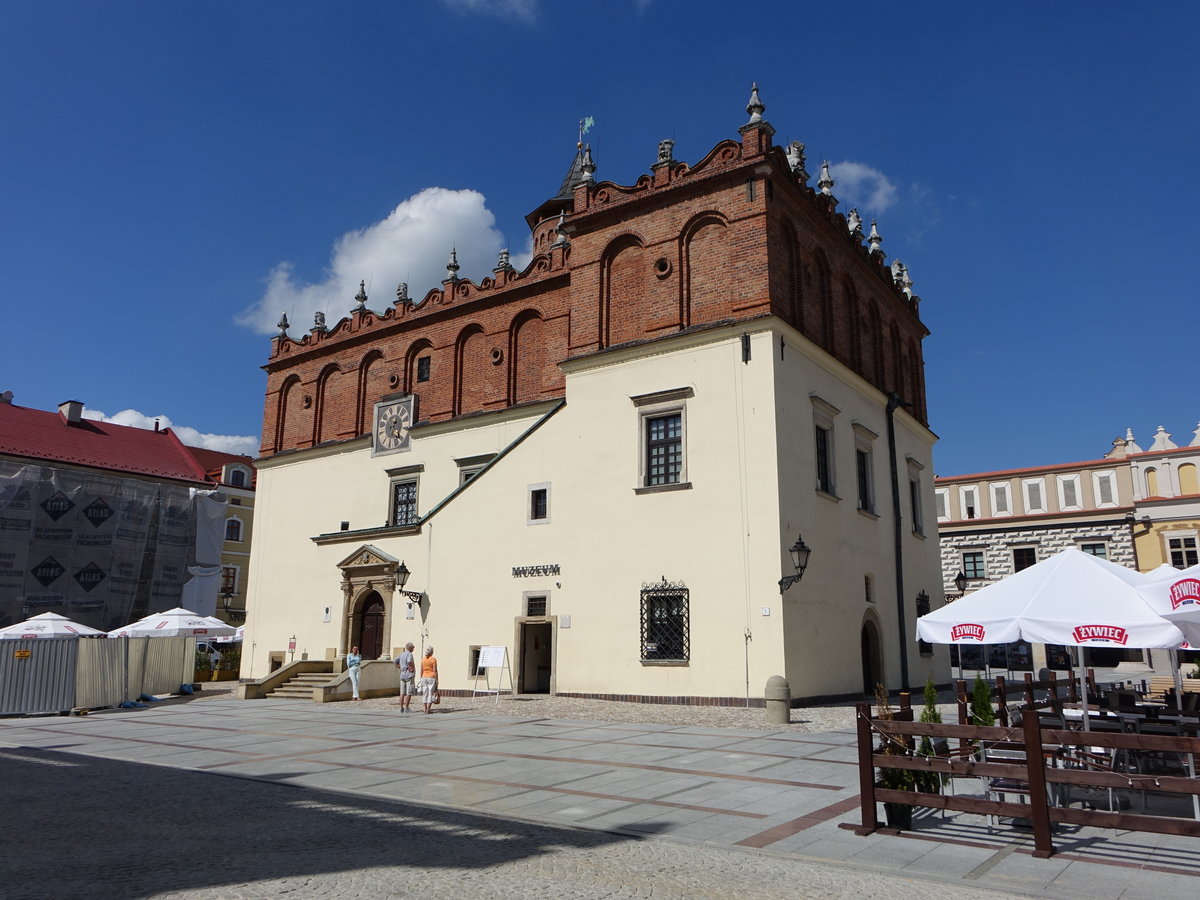 Tarnow, Renaissance Rathaus am Rynek Platz, erbaut im 16. Jahrhundert durch G. M. Padovano (03.09.2020)