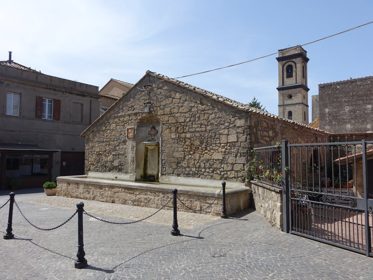 Tarquinia, altes Waschhaus Abbeveratoio in der Via delle Torri, erbaut von 1902 bis 1904 durch Camillo Grispini (23.05.2022)