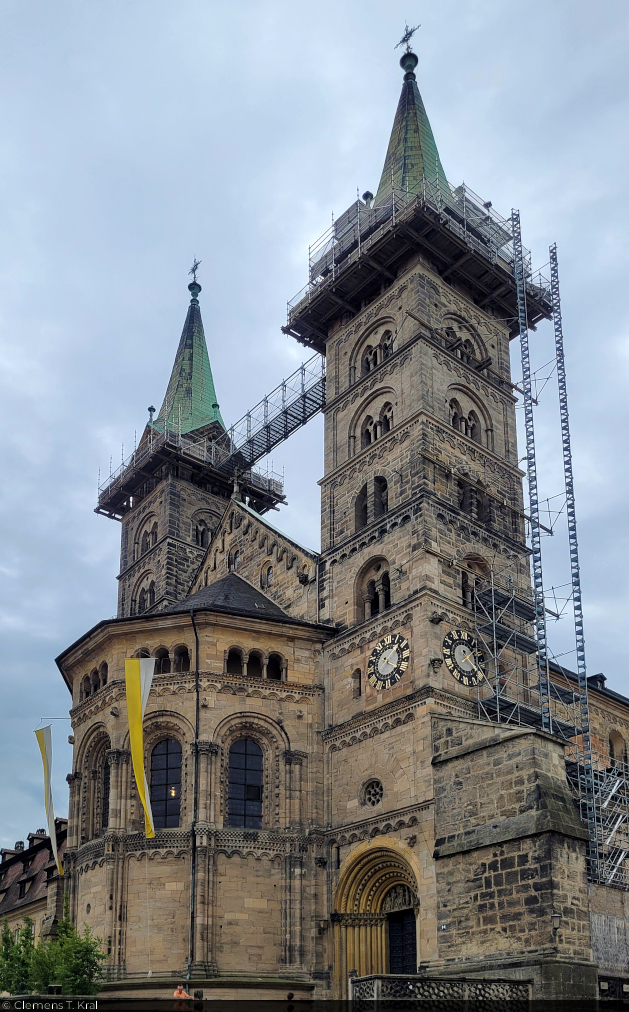 Teilweise einger�stete Spitzen des Bamberger Doms, der hier schon seit �ber 1000 Jahren steht.

🕓 23.6.2025 | 16:08 Uhr
