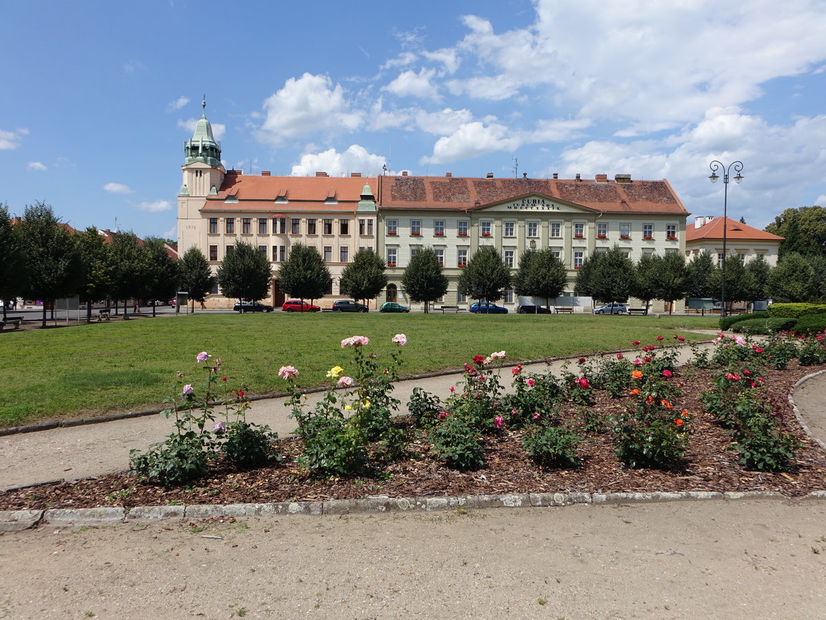 Terezin / Theresienstadt, Rathaus am Hauptplatz Namesti CSA (27.06.2020)