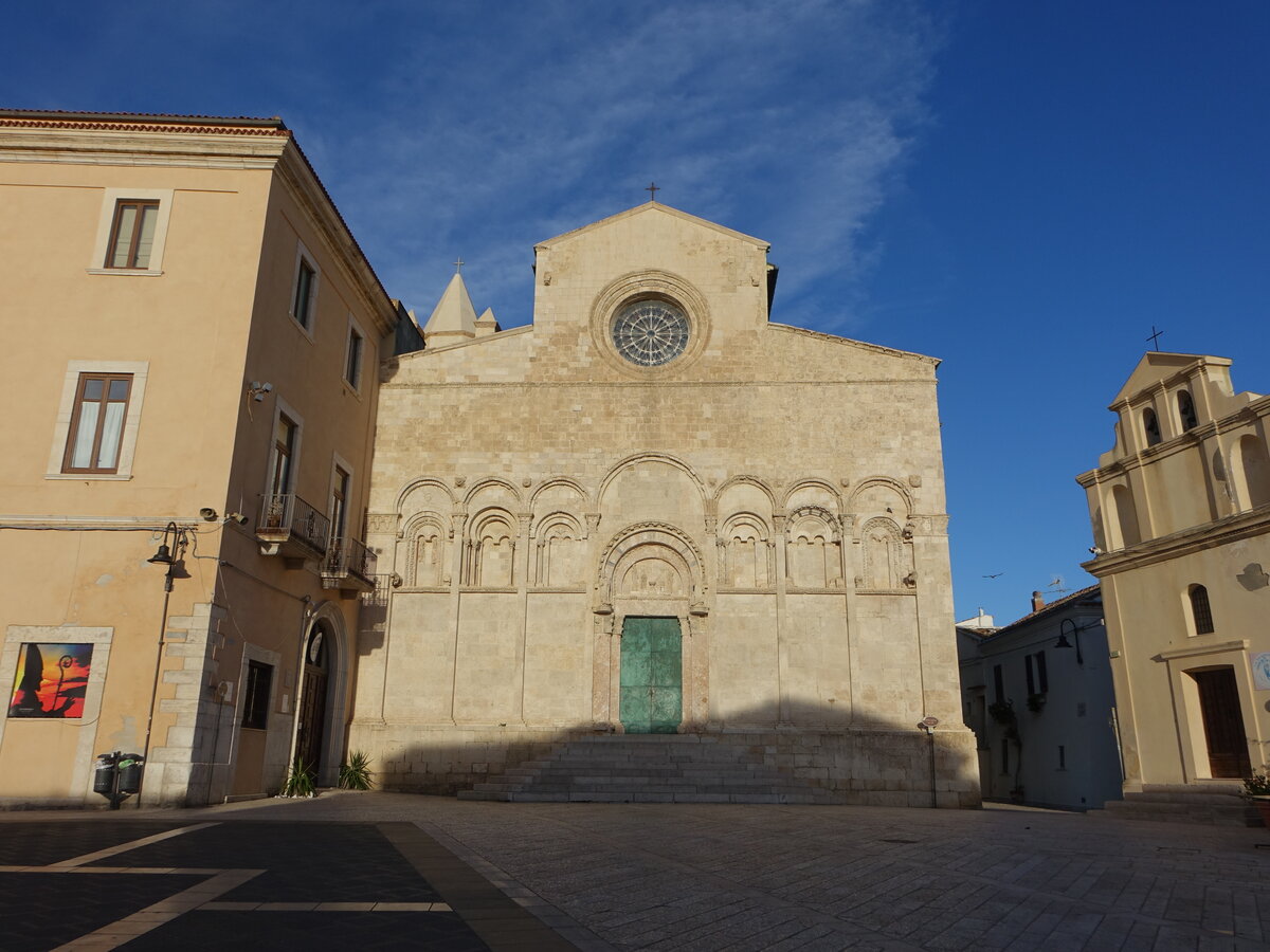 Termoli, Kathedrale St. Maria della Purificazione, romanische Kirche aus dem 13. Jahrhundert (17.09.2022)