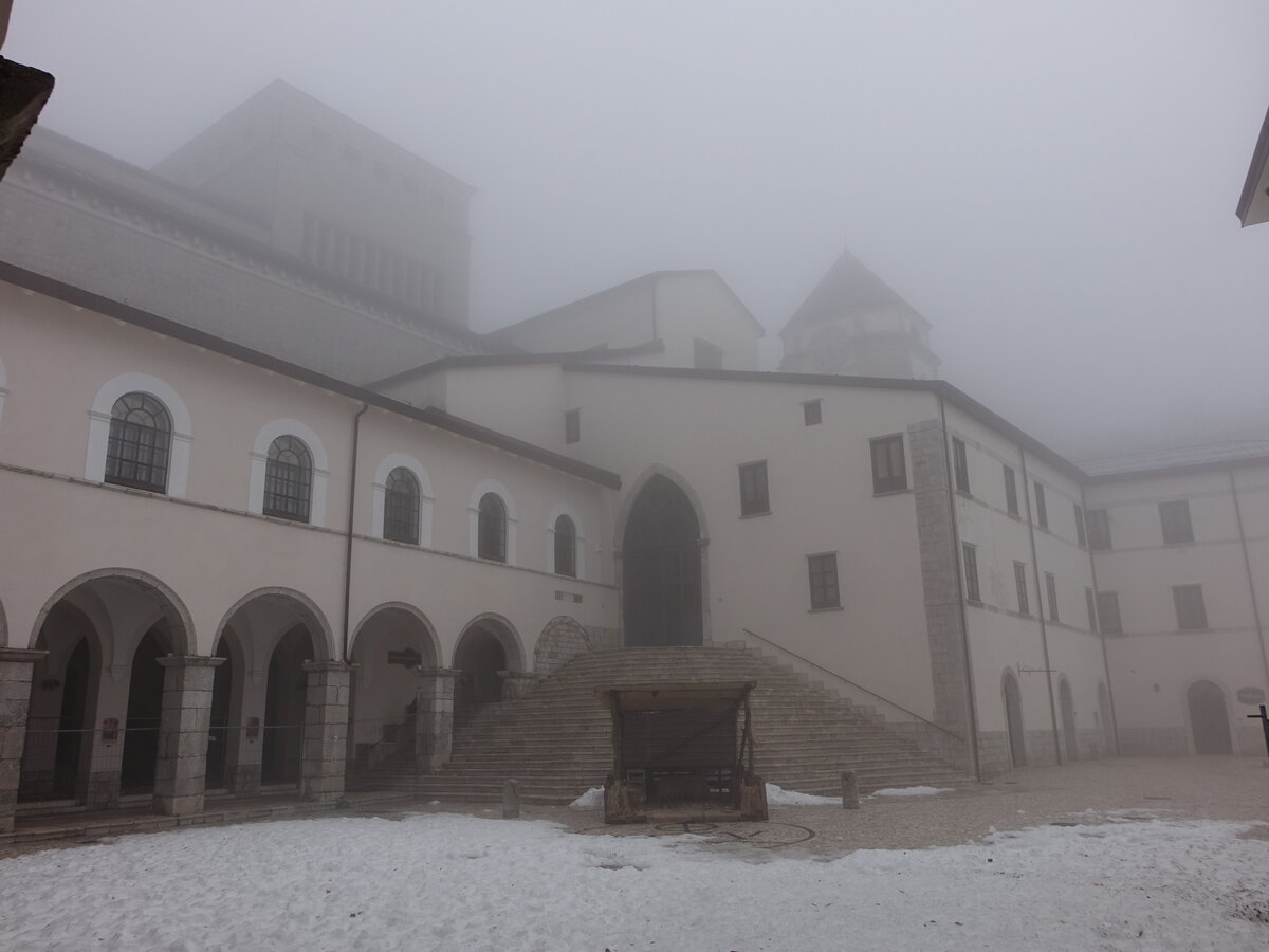 Territorialabtei Montevergine der Benediktiner, gegrndet im 12. Jahrhundert (26.02.2023)
