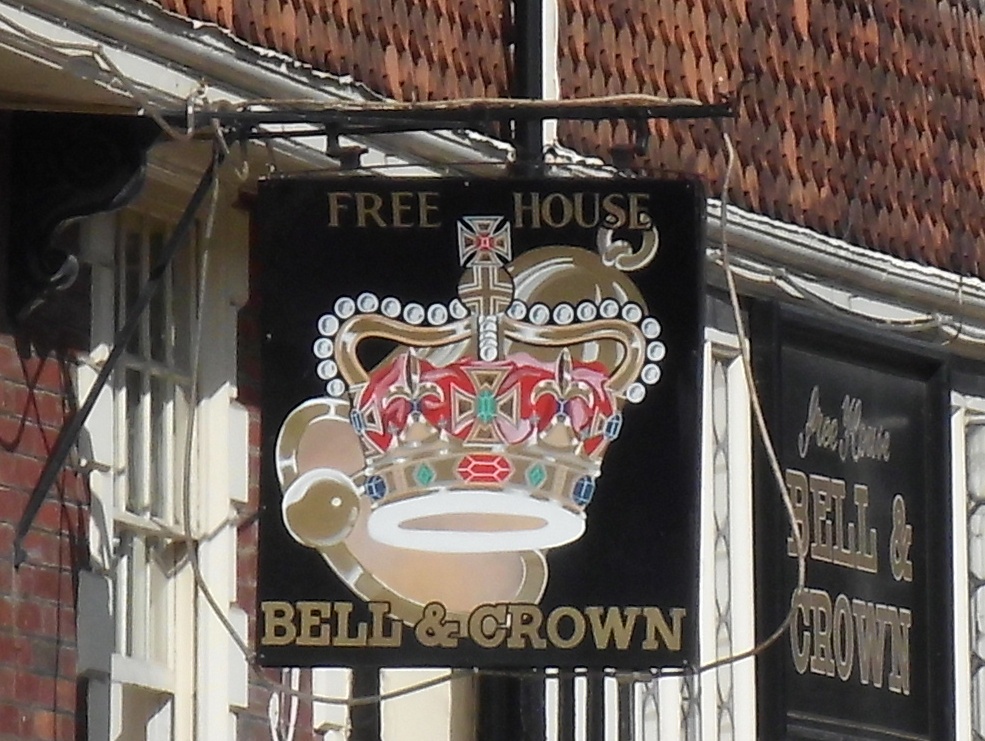 The  Bell &The Crown  am 17.09.2012. Die Kneipe in der Palace Street,  gehrt  2023 zu den 10 besten Lokalen in Canterbury.