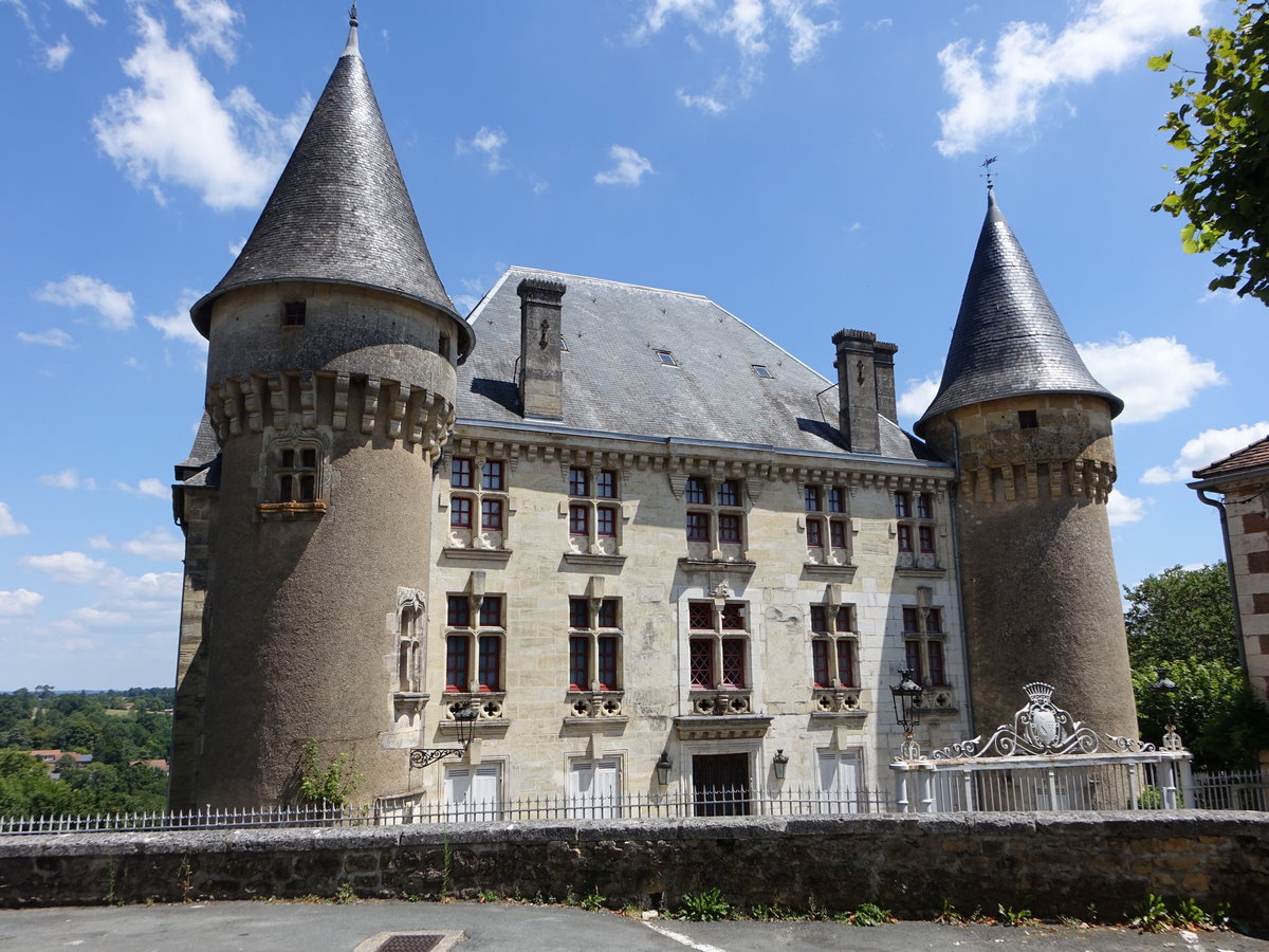 Thiviers, Chateau de Vaucocour, erbaut im 16. Jahrhundert (23.07.2018)
