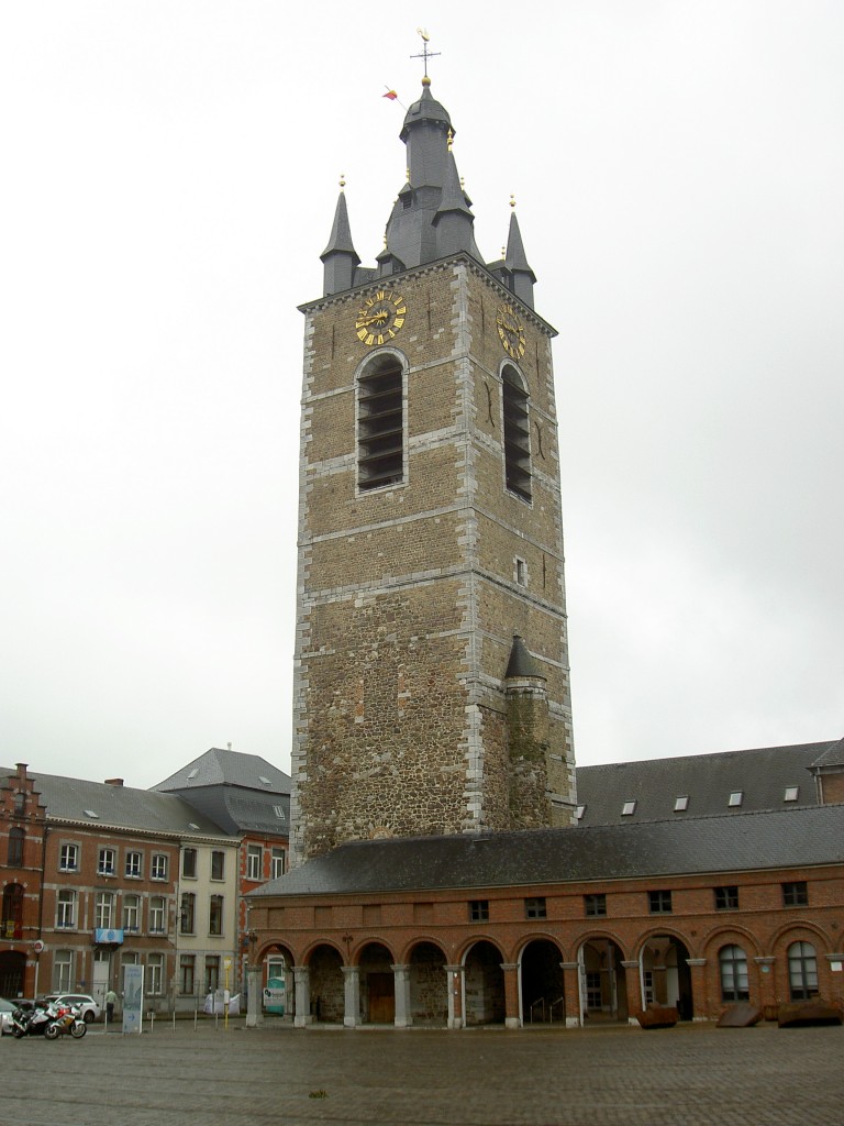 Thuin, Belfried, erbaut 1639 als Kirchturm der St. Theobard Kirche (29.06.2014)