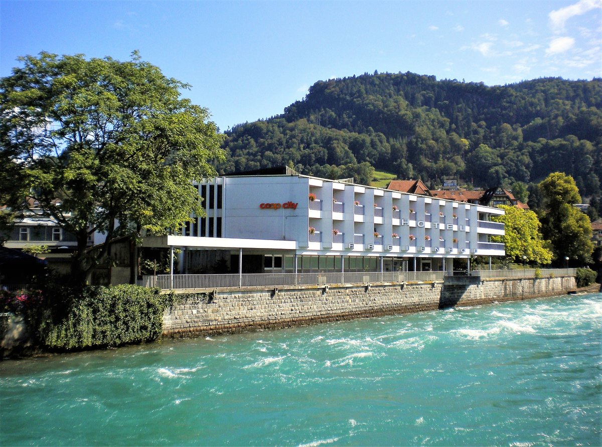 Thun, Hotel Freienhof, Anbau mit Blick auf die Aare - 30.08.2011