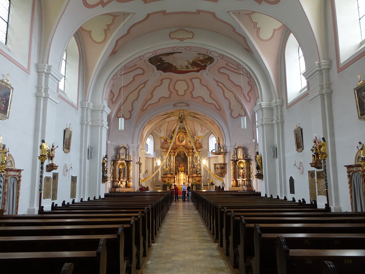 Tiefenbach, Innenraum der kath. Pfarrkirche St. Vitus (04.06.2017)