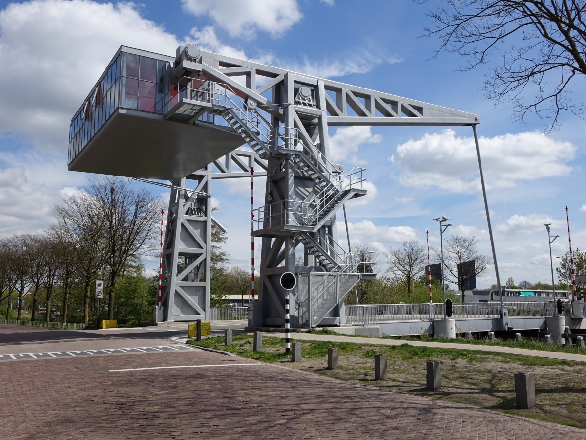Tilburg, Brcke am Havendijk (01.05.2015)