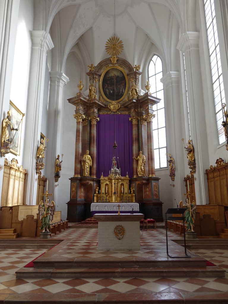 Tittmoning, Hochaltar in der Stiftskirche St. Laurentius (14.02.2016)