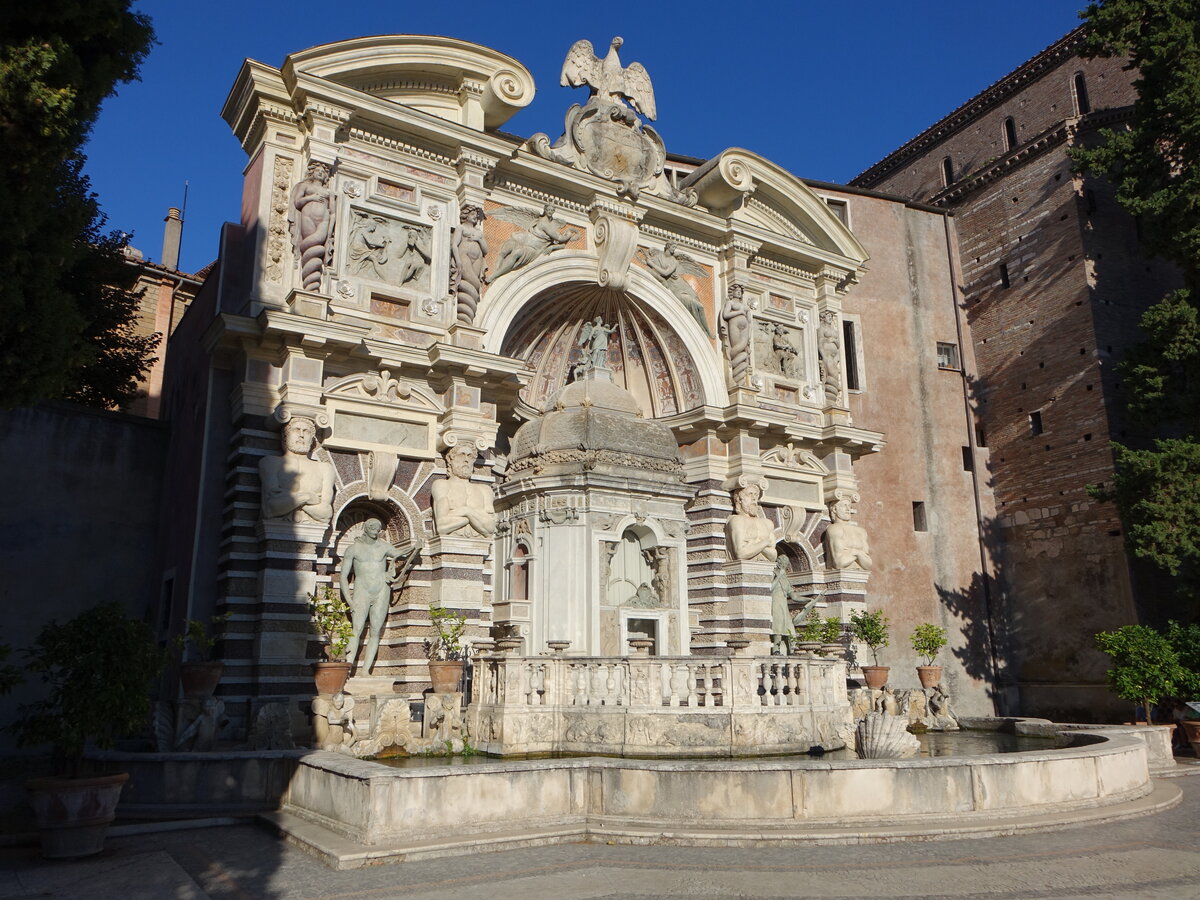 Tivoli, Fontana del Nettuno im Park der Villa Este (18.09.2022)