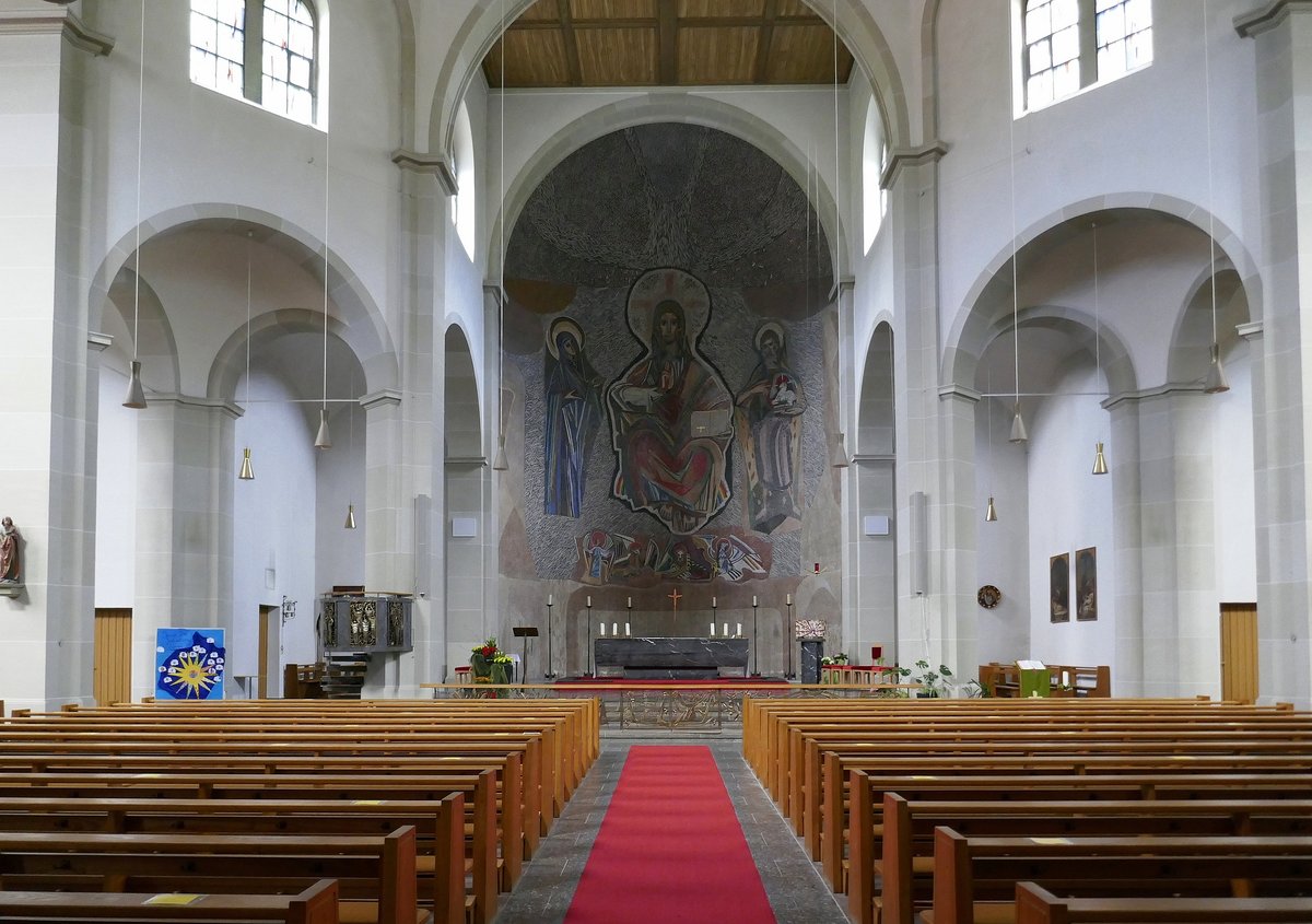 Todtnau, Blick zum Altar in der Kirche St.Johannes der Tufer, Juli 2020