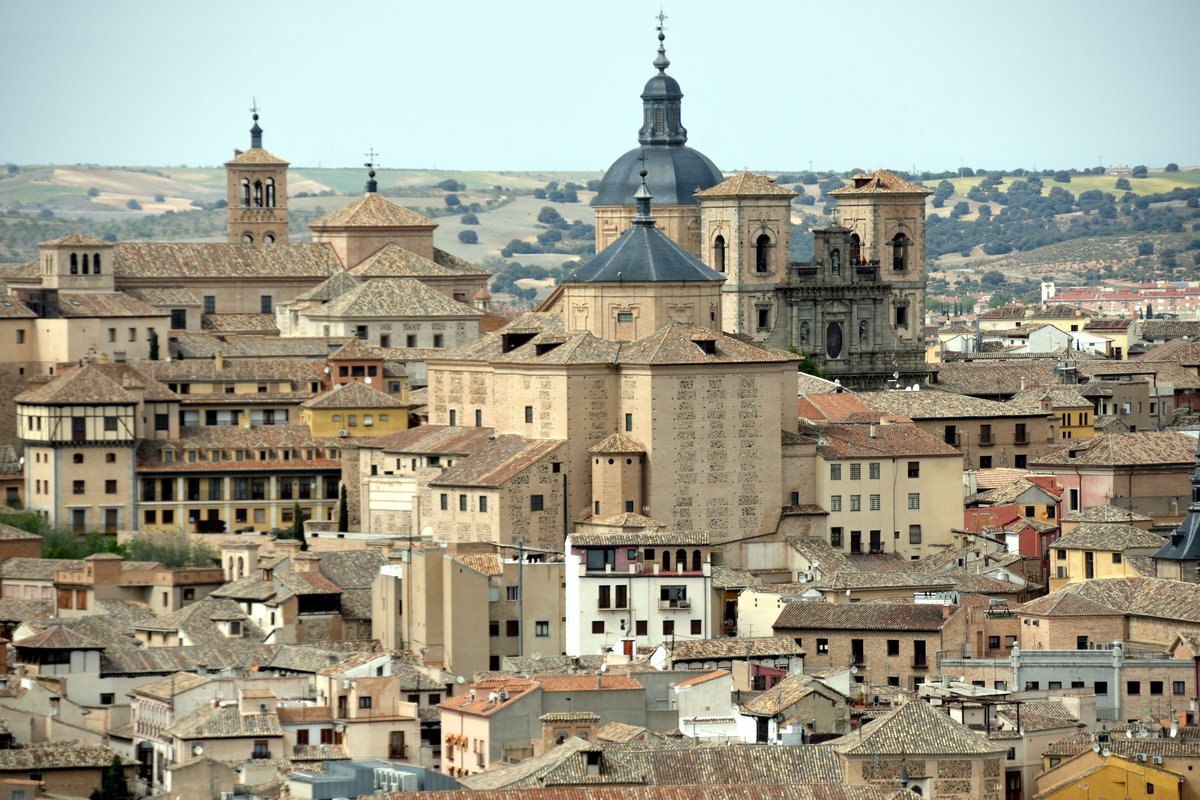 TOLEDO, 20.04.2019, Blick vom Parador auf Altstadt und Jesuitenkirche