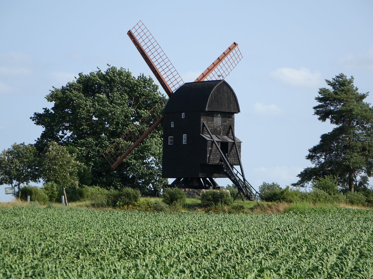 Torkilstrup, Bockmhle von 1743, mit Holzschindeln verkleidet (18.07.2021)