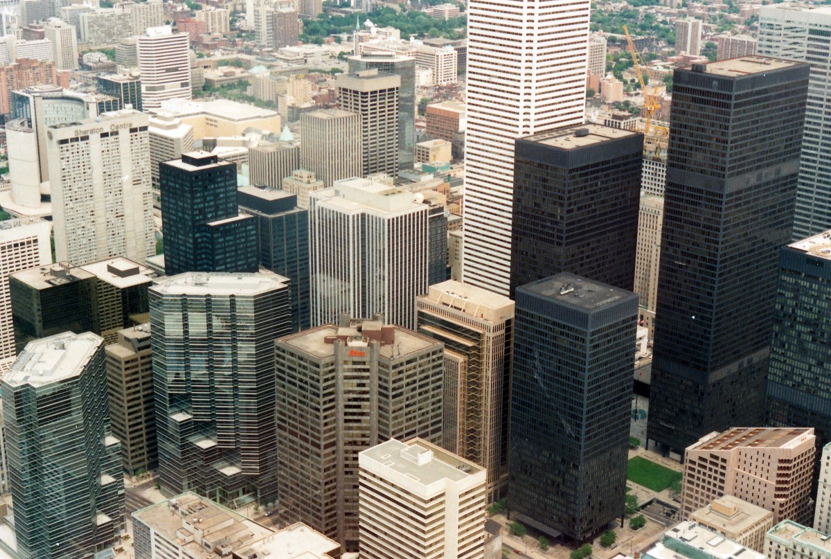 Toronto vom CN Tower aus gesehen. Aufnahme: Julie 1987 (digitalisiertes Negativfoto).