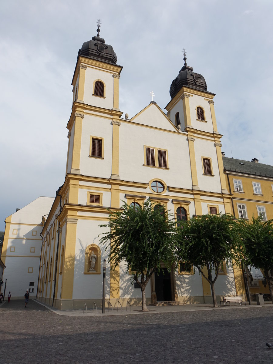 Trencin / Trentschin, Barockkirche des hl. Franz Xaver, erbaut von 1653 bis 1657 (30.08.2019)