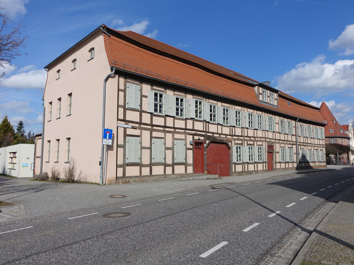 Treuenbrietzen, Manufakturgeb�ude in der Gro�stra�e (11.03.2026)