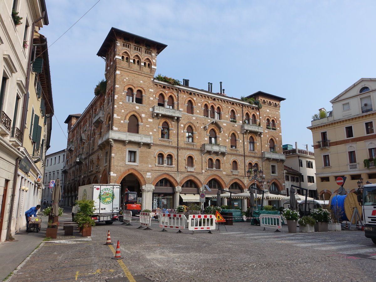 Treviso, Palazzo an der Piazza San Vito (18.09.2019)