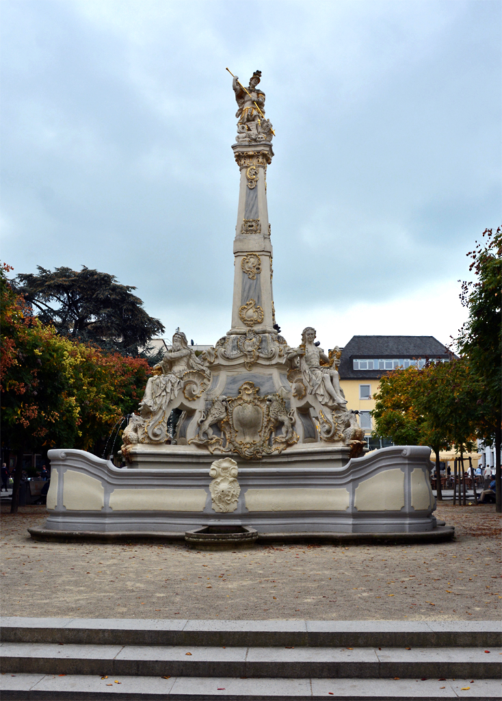 Trier - Georgsbrunnen am Kornmarkt - 10.09.2014