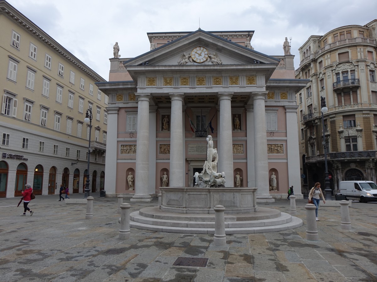 Triest, Brse am Piazza della Borsa (24.09.2015)