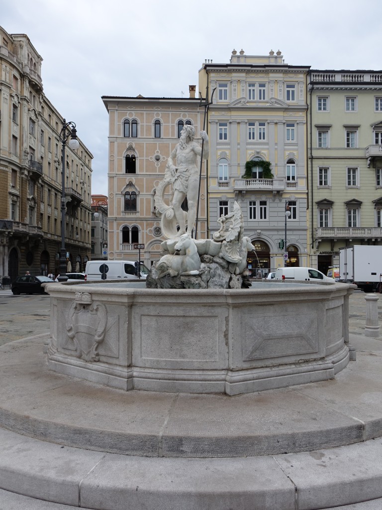 Triest, Leopold Brunnen am Piazza della Borsa (24.09.2015)