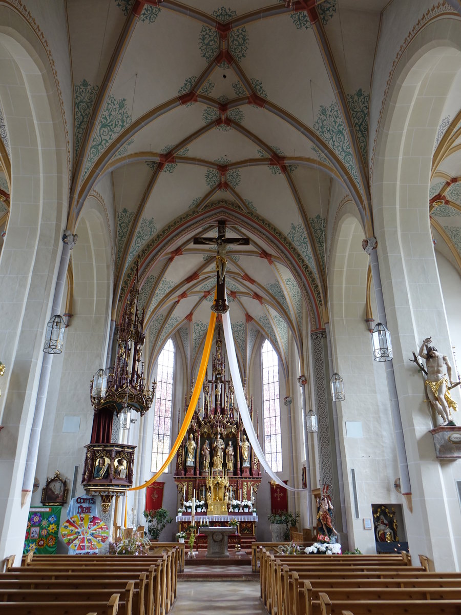 Triftern, gotischer Innenraum der Pfarrkirche St. Stephan (23.04.2017)