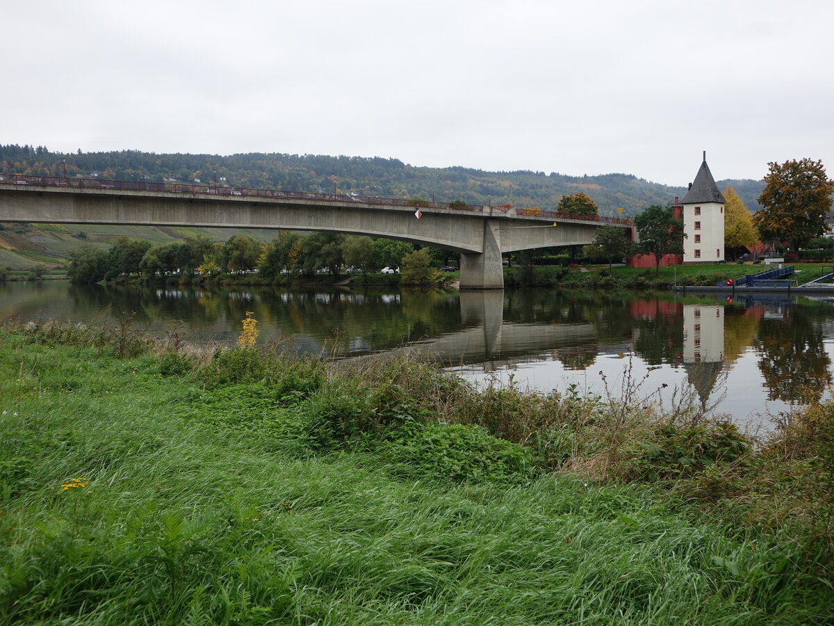 Trittenheim, Moselbr�cke und n�rdlicher F�hrturm (10.10.2025)