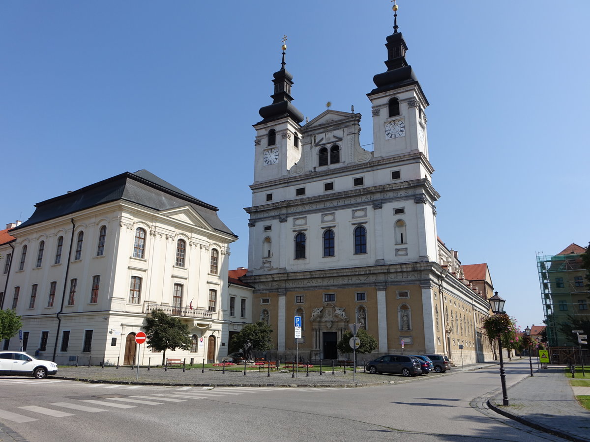 Trnava / Tyrnau, Universittskirche St. Johannes, erbaut 1637 (29.08.2019)