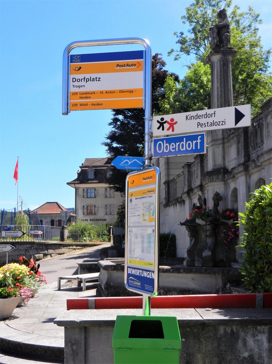 Trogen, PostAuto-Haltestelle Dorfplatz - 18.07.2014