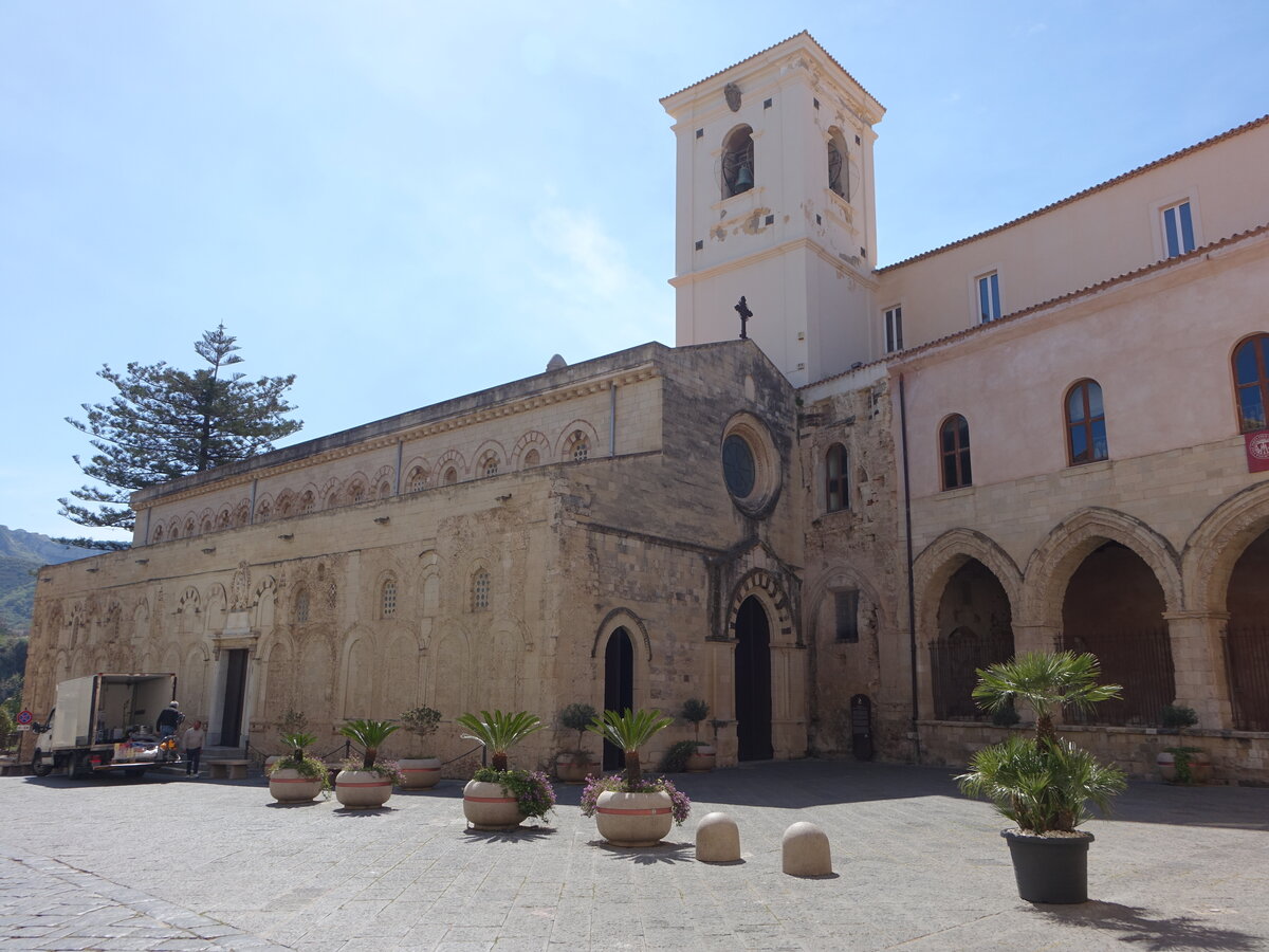 Tropea, Kathedrale St. Maria di Romania, erbaut im 12. Jahrhundert (09.04.2024)