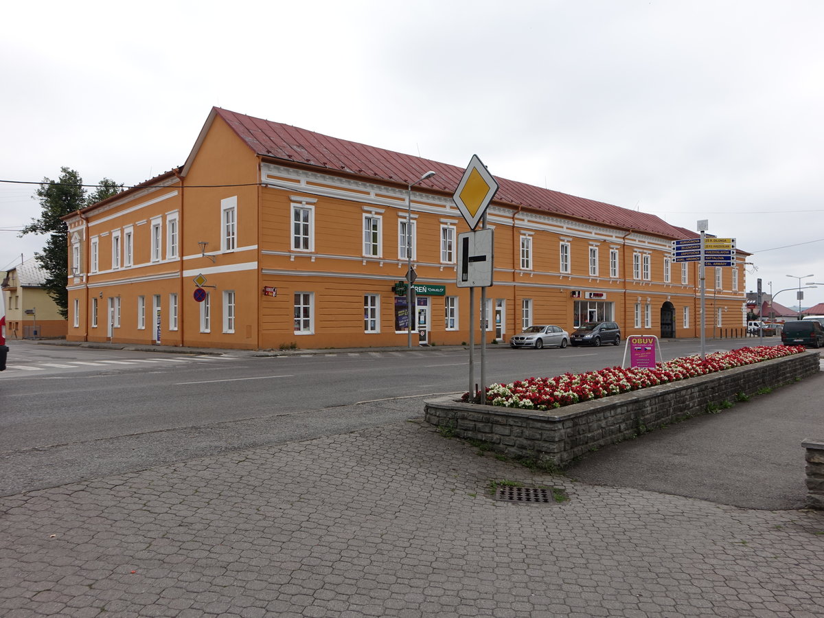 Trstena / Bingenstadt, Gebude am Stefanika Namesti (06.08.2020)