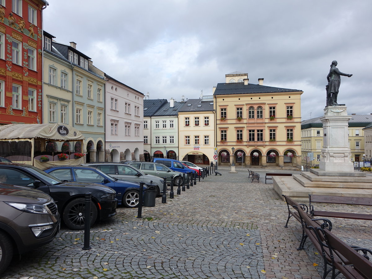 Trutnov / Trautenau, Kaiser Josef II. Denkmal von 1886 am Ringplatz (29.09.2019)