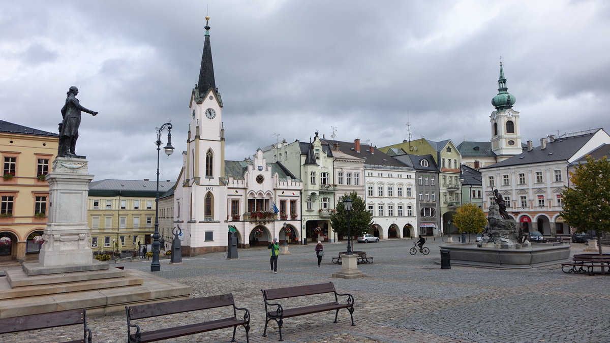 Trutnov / Trautenau, Rathaus von 1591 am Marktplatz (29.09.2019)