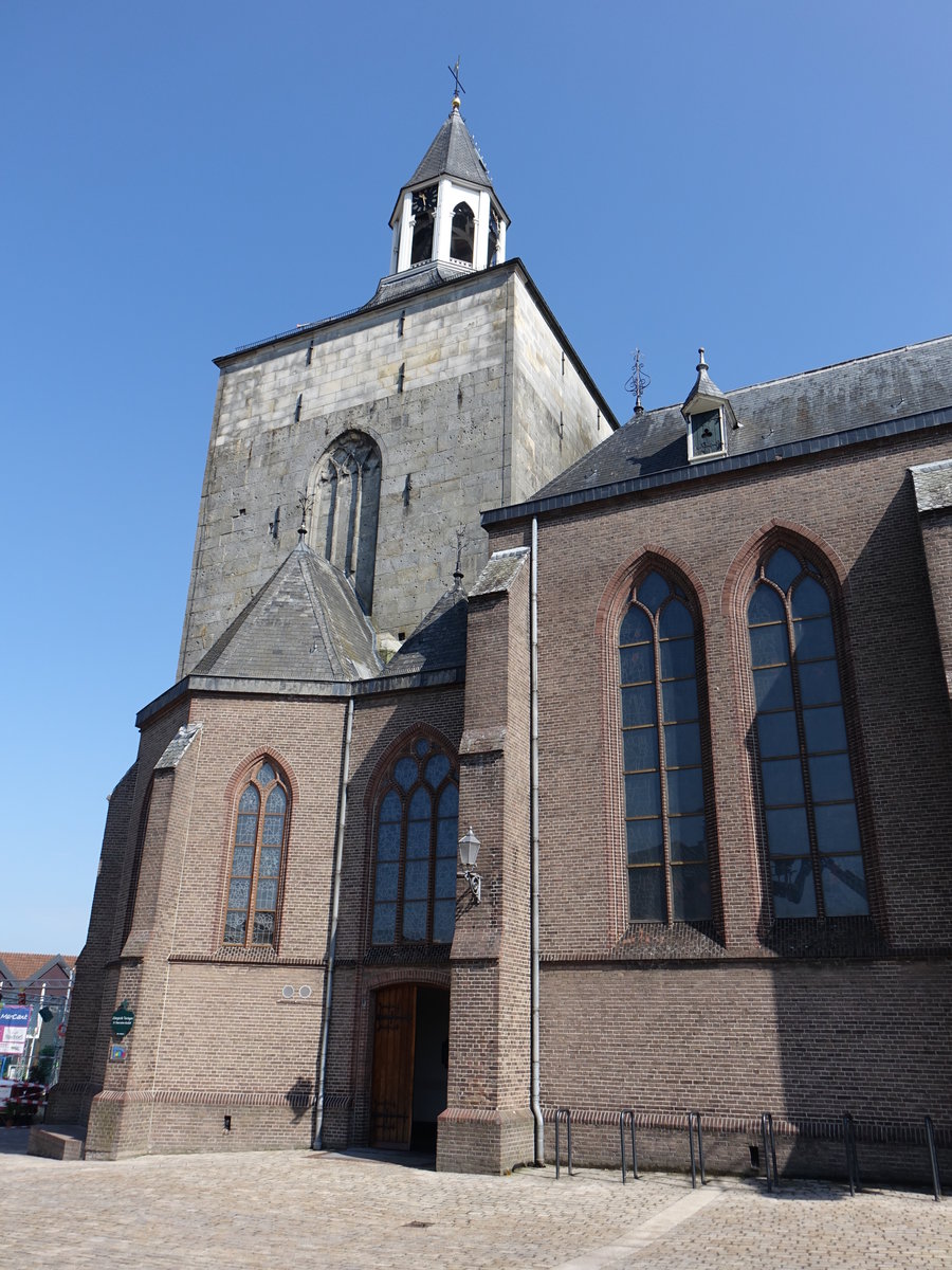 Tubbergen, kath. St. Pancratius Kirche, neugotisch erbaut ab 1896 (22.07.2017)