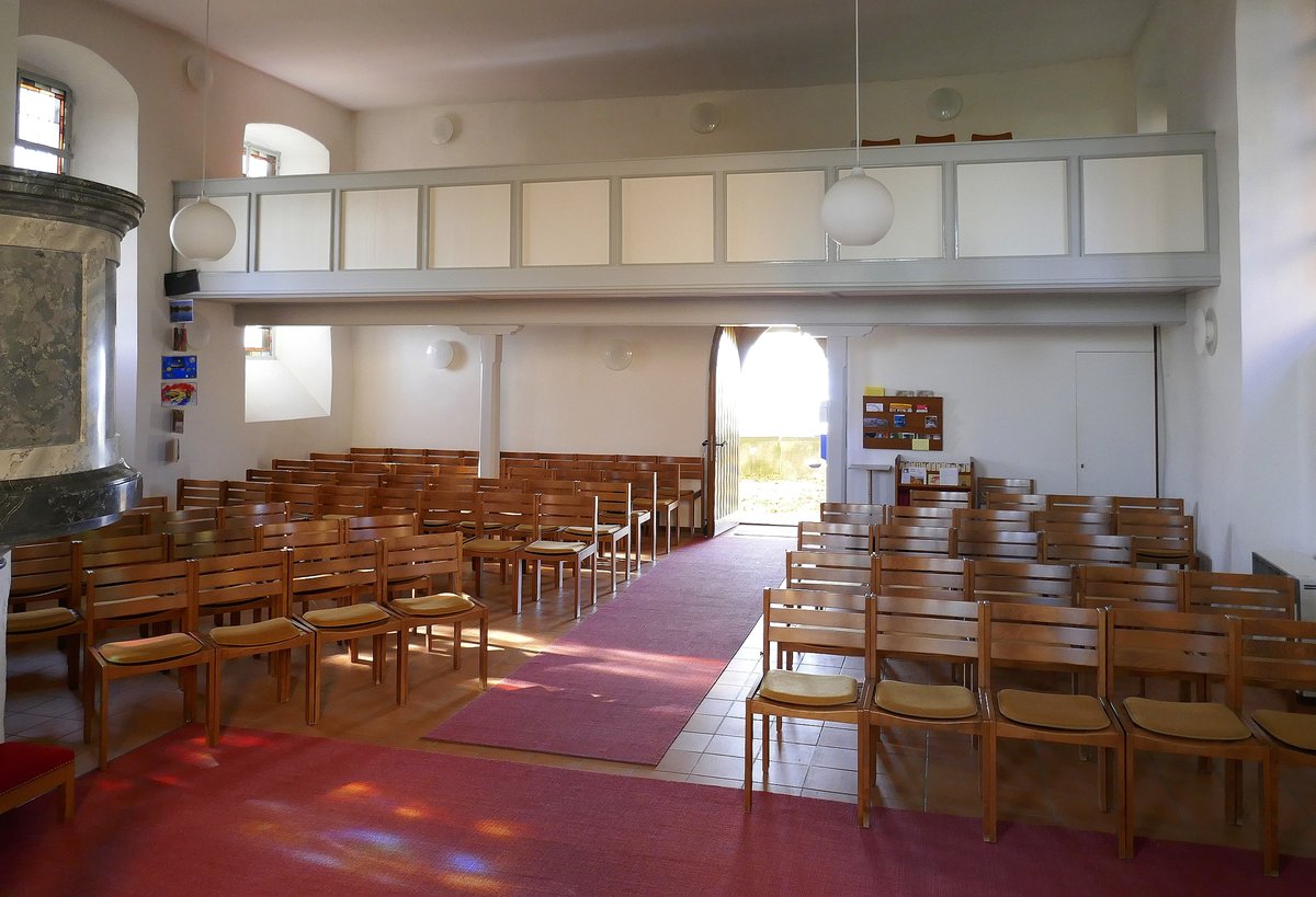 Tllingen, Blick in den Kirchenraum der St.Ottilien-Kirche, Okt.2020