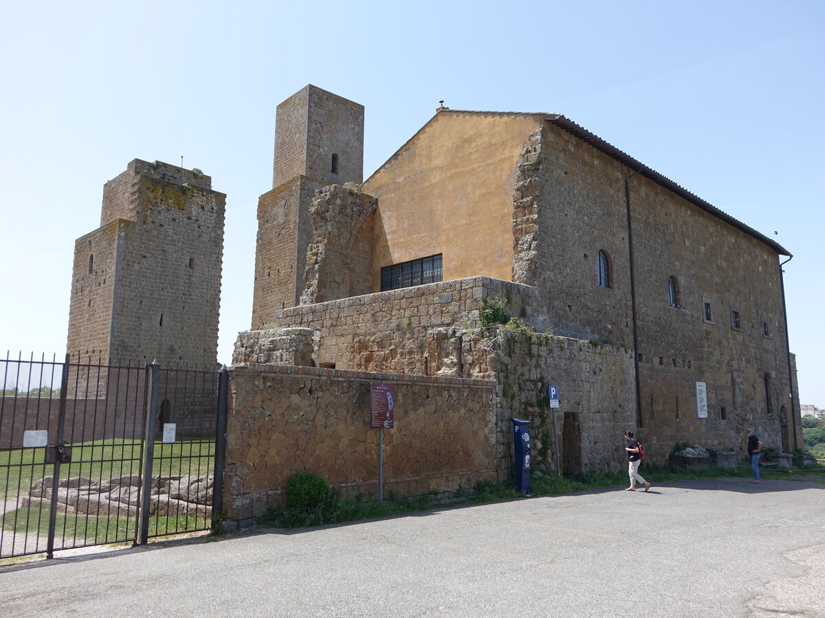 Tuscania, Basilika San Pietro, erbaut im 13. Jahrhundert (23.05.2022)
