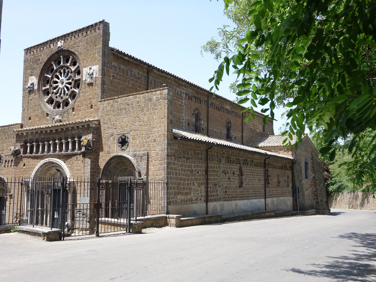 Tuscania, Basilika St. Maria Maggiore, erbaut im 12. Jahrhundert (23.05.2022)