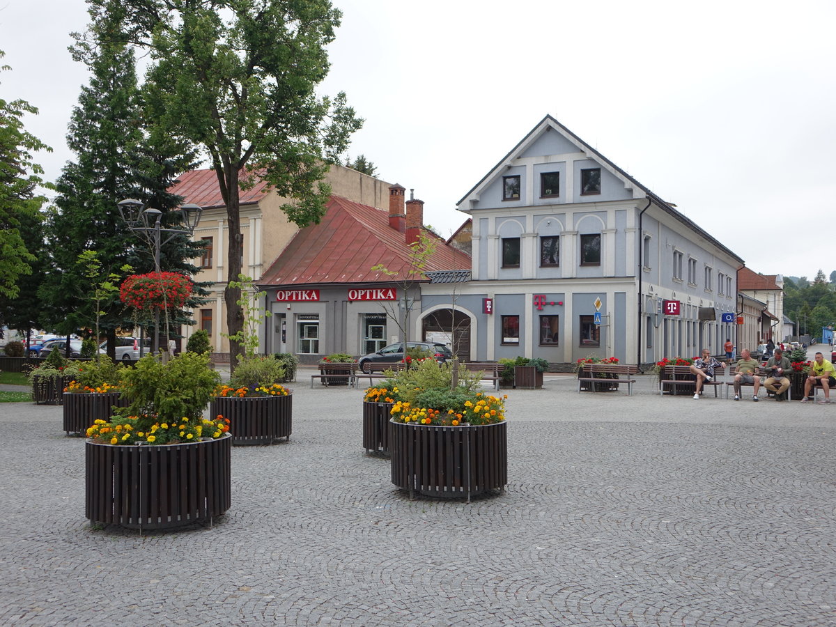 Tvrdosin / Turdoschin, Gebude am Trojice Namesti (06.08.2020)