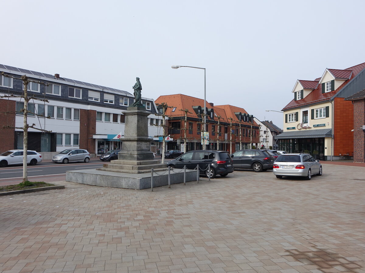 Twistringen, Kriegerdenkmal am Marktplatz (23.03.2026)