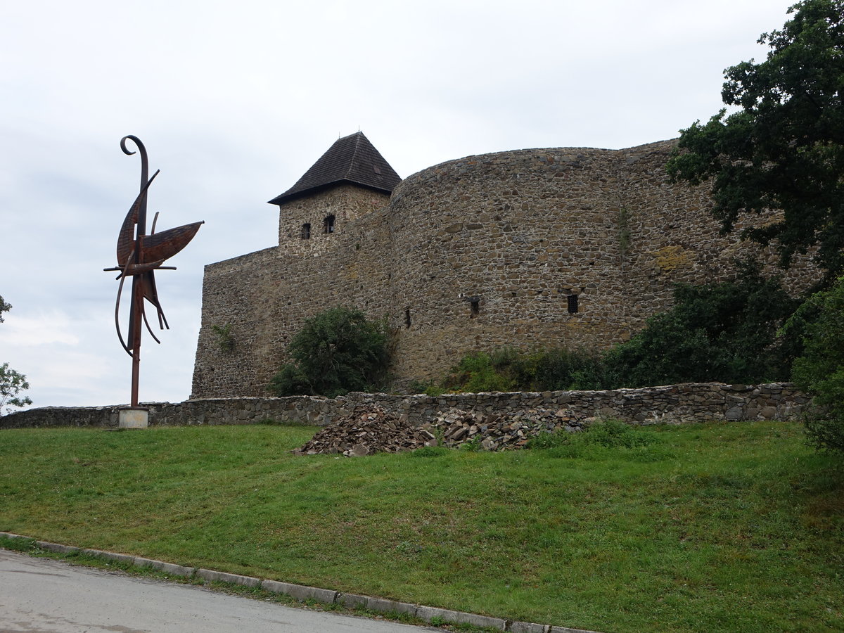 Tyn nad Becvou, Burg Helfenstein, erbaut im 14. Jahrhundert durch den Raubritter Helfried von Linava (03.08.2020)