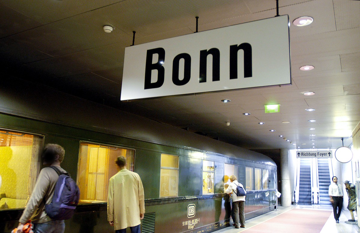U-Bahnhof am Haus der Geschichte in Bonn. Aufnahme: Mai 2007.