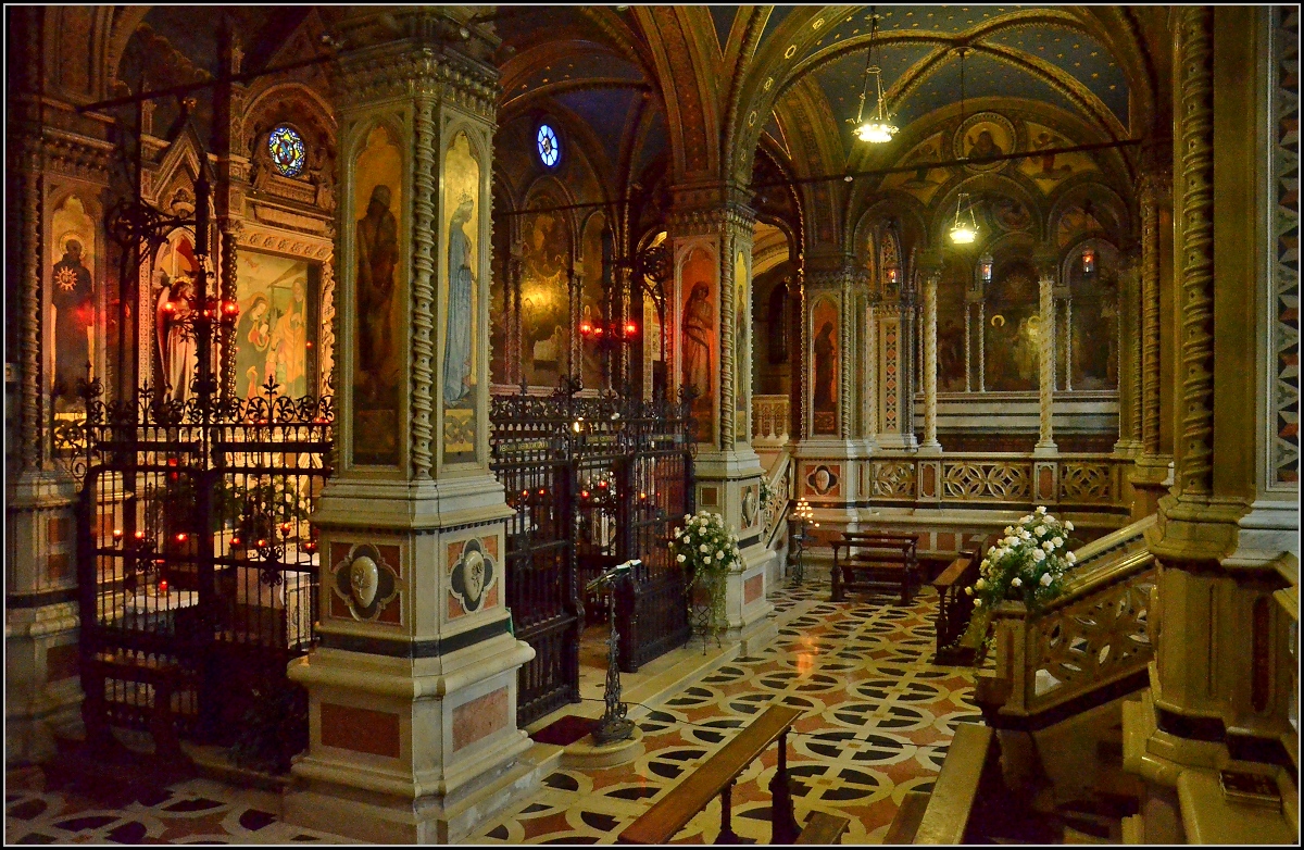 <U>Brescia.</U>

Im Heiligtum der Chiesa Santa Maria delle Grazie. Sommer 2011.
