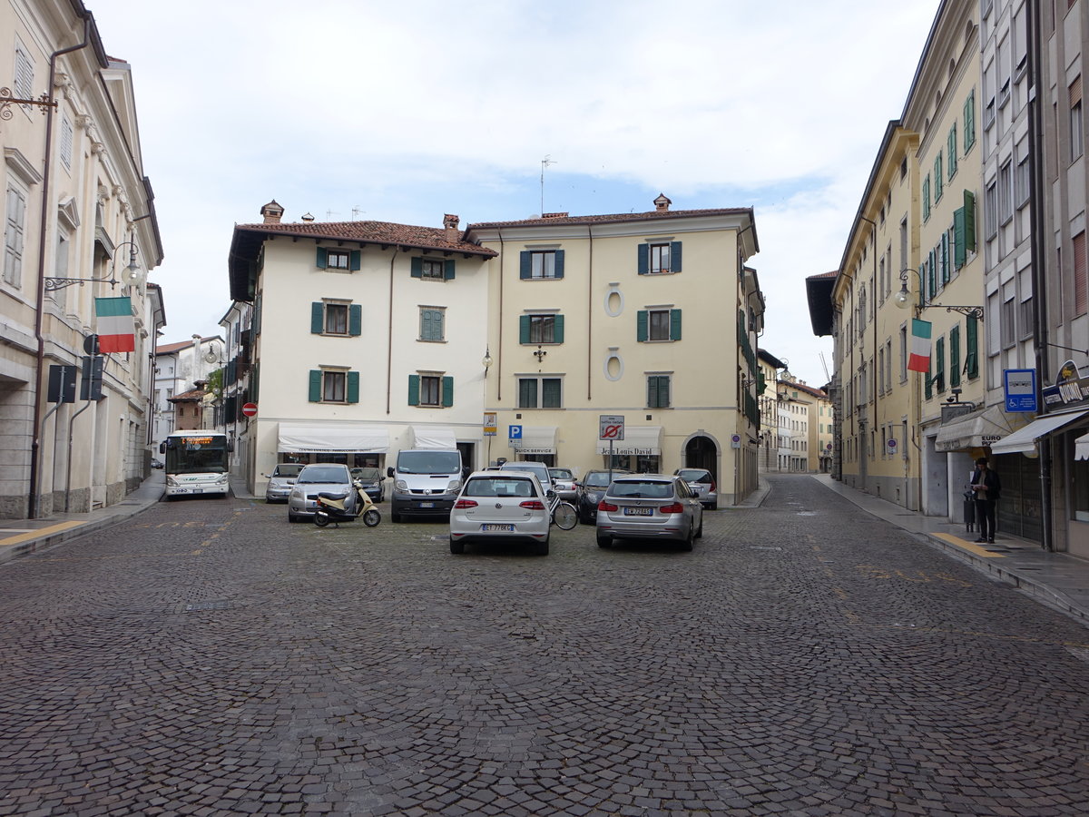 Udine, Huser an der Piazza San Christoforo (07.05.2017)