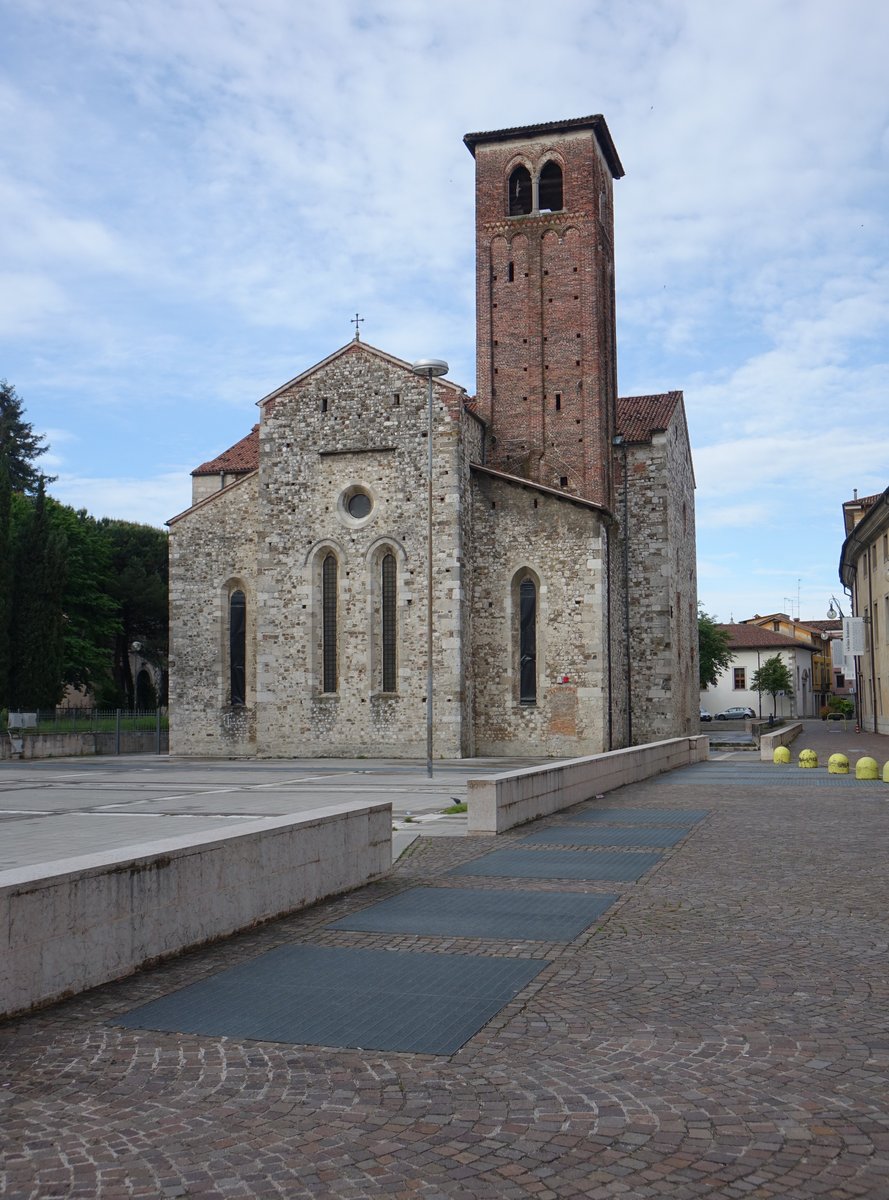 Udine, Pfarrkirche San Francesco in der Via B. Odorico da Pordenone, erbaut im 13. Jahrhundert (07.05.2017)
