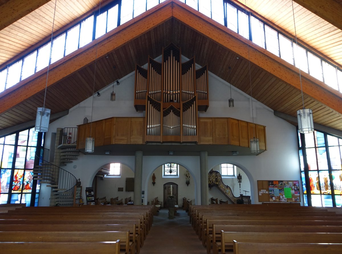 chtelhausen, Orgelempore in der kath. Pfarrkirche St. Jakobus (07.07.2018)