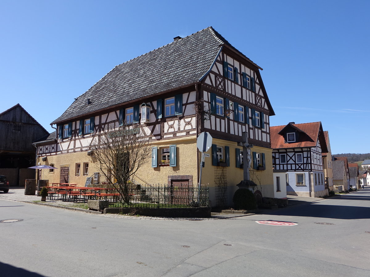 Uetzing, Gasthaus in der Oberlangheimer Strae (07.04.2018)