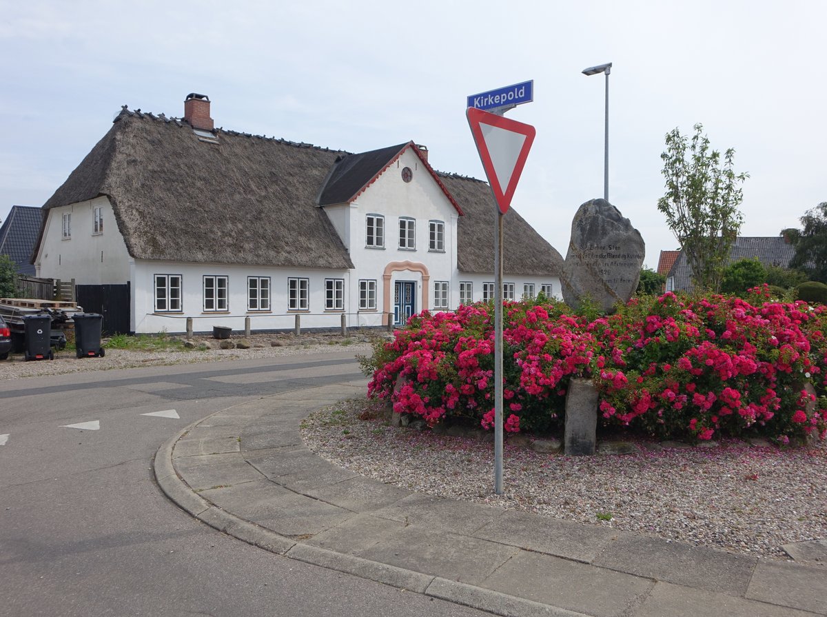 Ullerup, historisches Pfarrhaus am Kirkepold (20.07.2019)