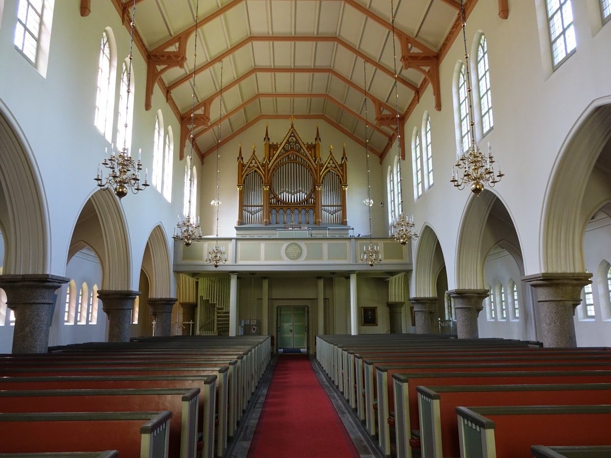 Undens, Innenraum der Ev. Kirche mit Orgelempore (16.06.2015)