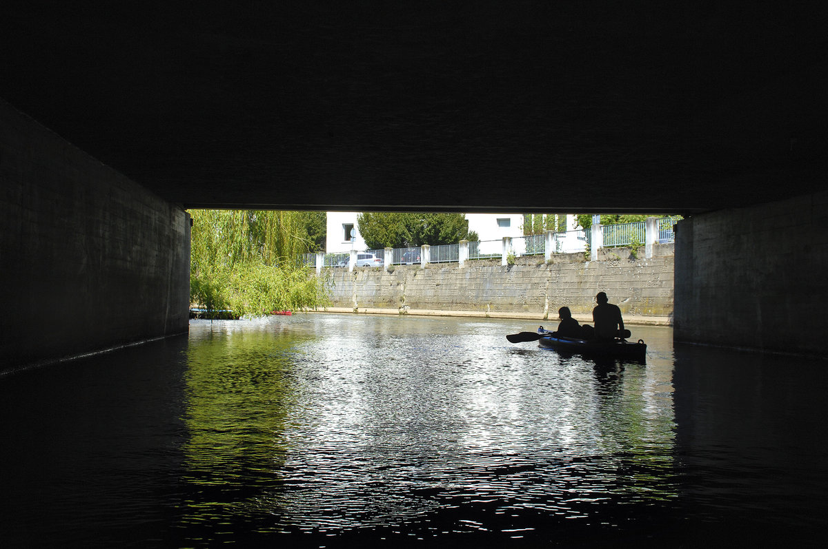 Unter der Karlbrcke auf der Wegen Elster in Leipzig. Aufnahme: 30. April 2017.